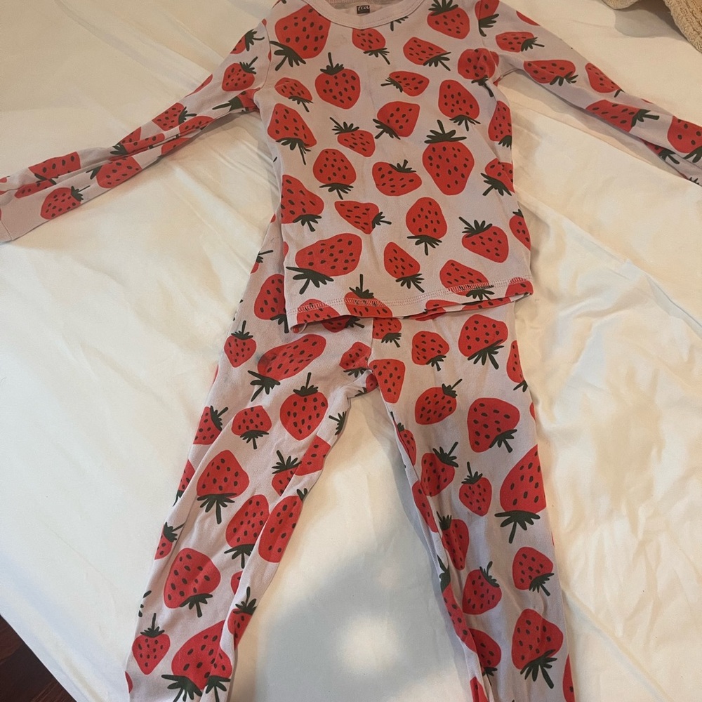 Charming Strawberry Print Kids Pajama Set